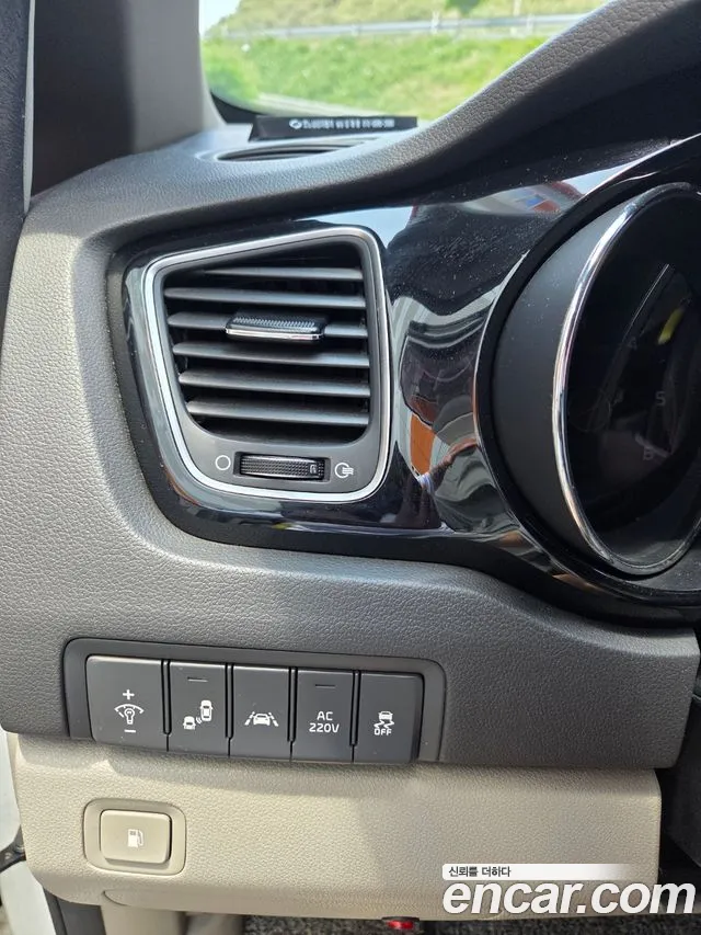 Kia All New Carnival id 2850743 из Кореи 10