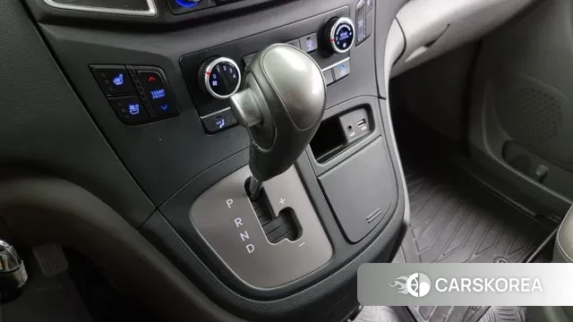 Hyundai The New Grand Starex id 3214132 из Кореи 19