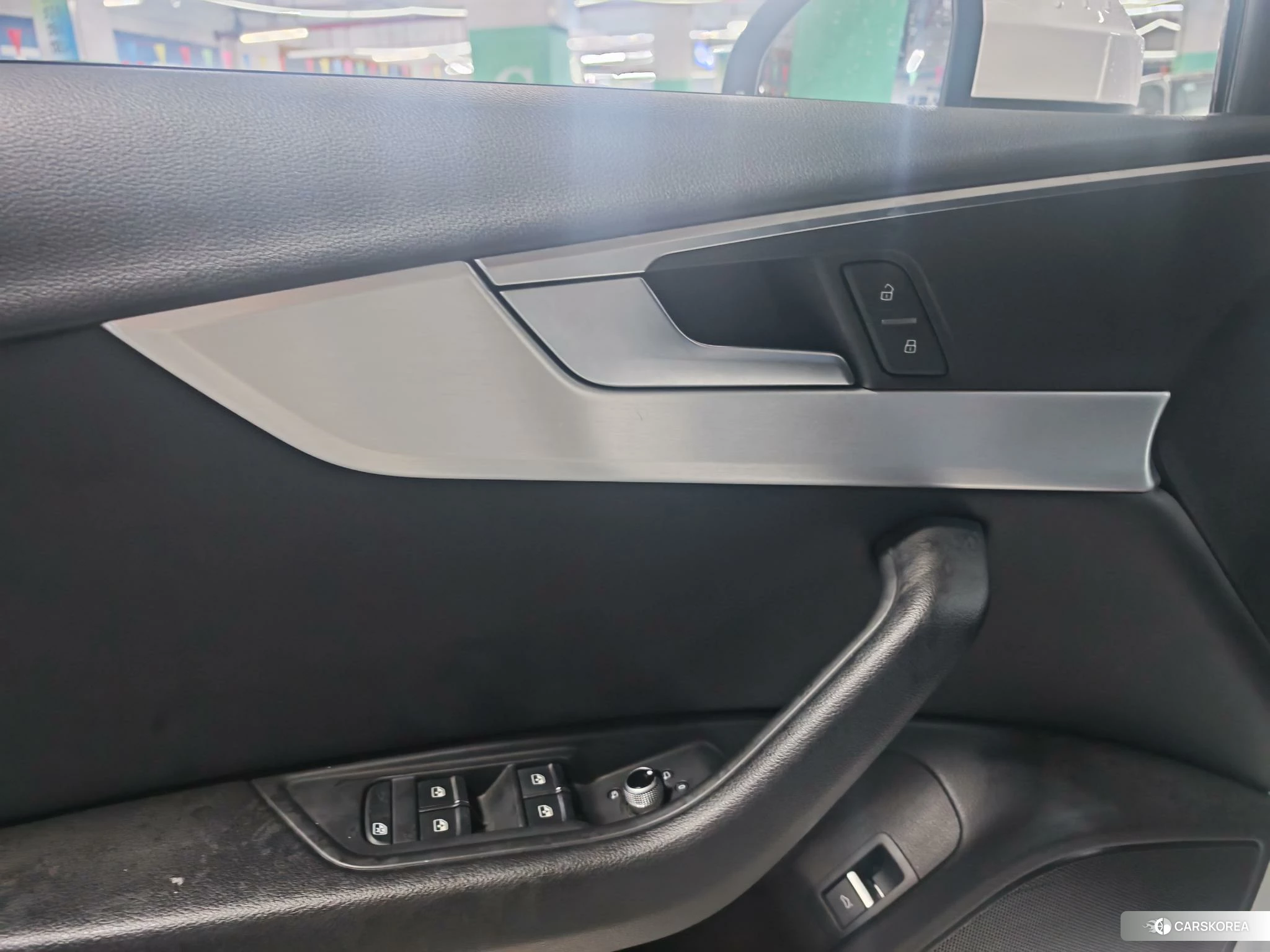 Audi A4L id 4492710 из Китая 14
