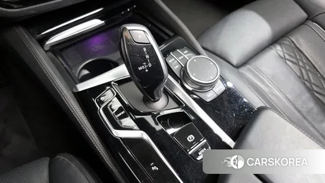 BMW 5 Series (G30) id 3582574 из Кореи 19