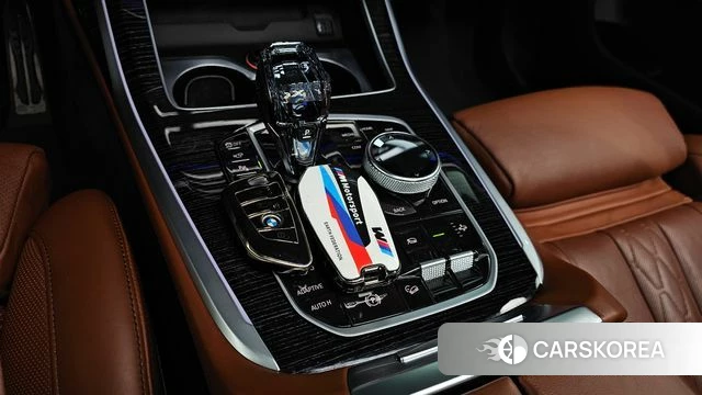 BMW X7 (G07) id 3898541 из Кореи 19