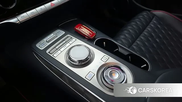 Genesis GV70 id 3463304 из Кореи 19