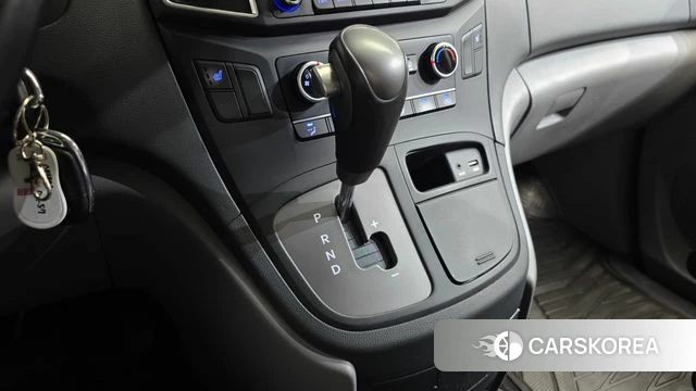 Hyundai The New Grand Starex id 4619798 из Кореи 29