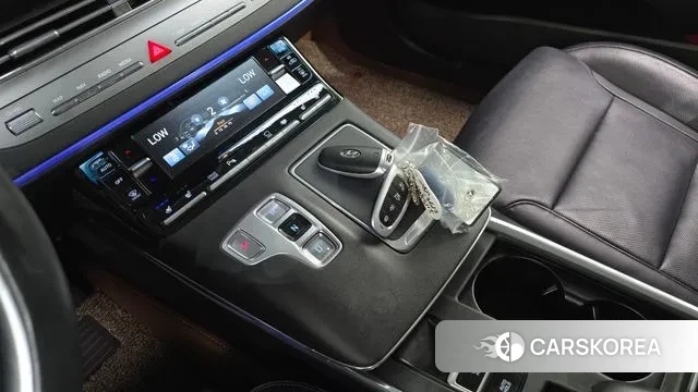 Hyundai The New Grandeur IG id 3220218 из Кореи 19