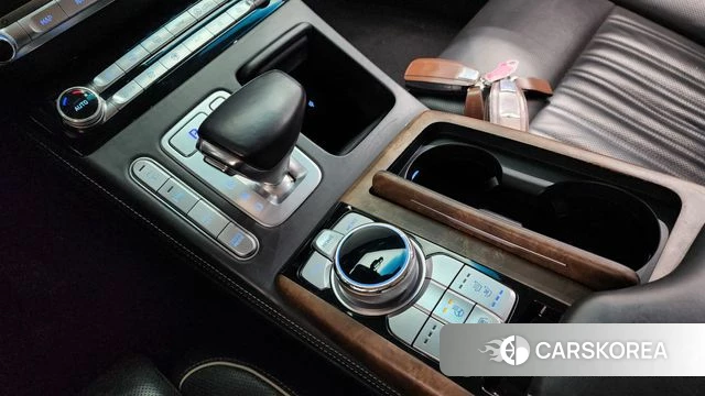 Genesis G90 id 3845128 из Кореи 19