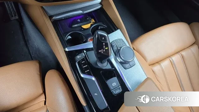 BMW 5 Series (G30) id 3455278 из Кореи 19