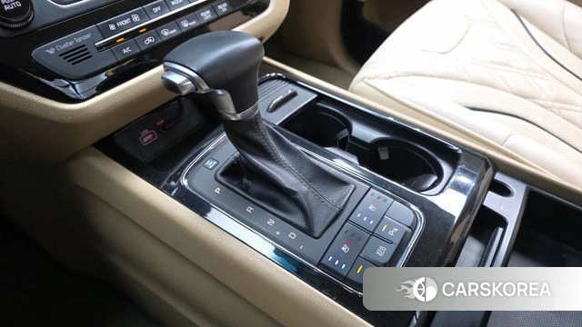 Kia All New Carnival id 4647834 из Кореи 19