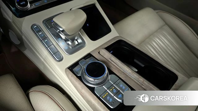 Genesis G90 id 3820630 из Кореи 19