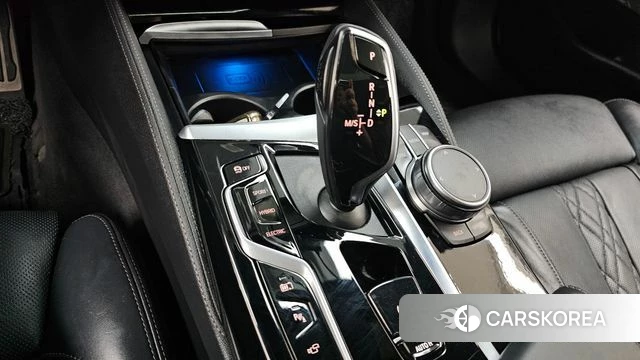 BMW 5 Series (G30) id 4445729 из Кореи 33