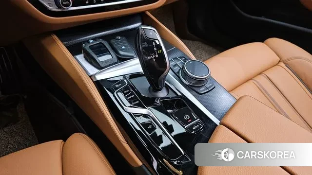 BMW 5 Series (G30) id 3716497 из Кореи 19