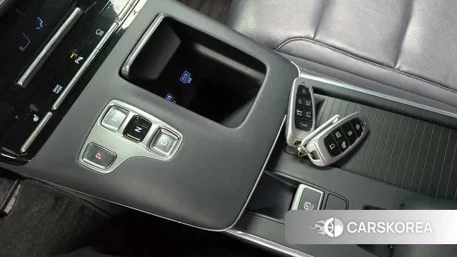 Hyundai The New Grandeur IG id 3349024 из Кореи 19