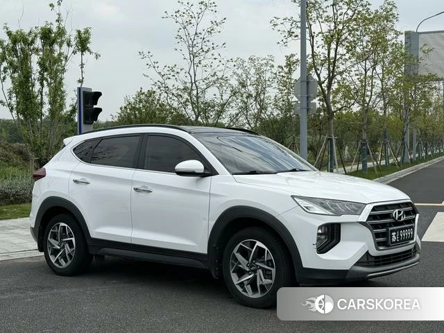 Hyundai Tucson id 4242242 из Китая 9