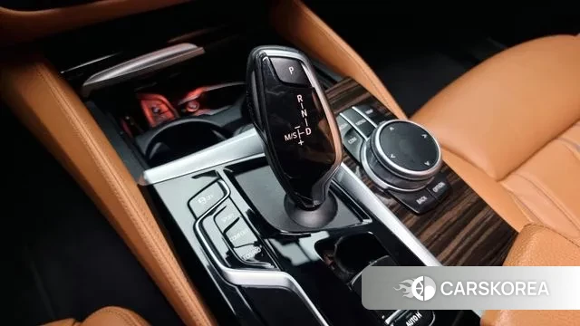 BMW 5 Series (G30) id 3473076 из Кореи 19