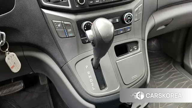 Hyundai The New Grand Starex id 3183028 из Кореи 19