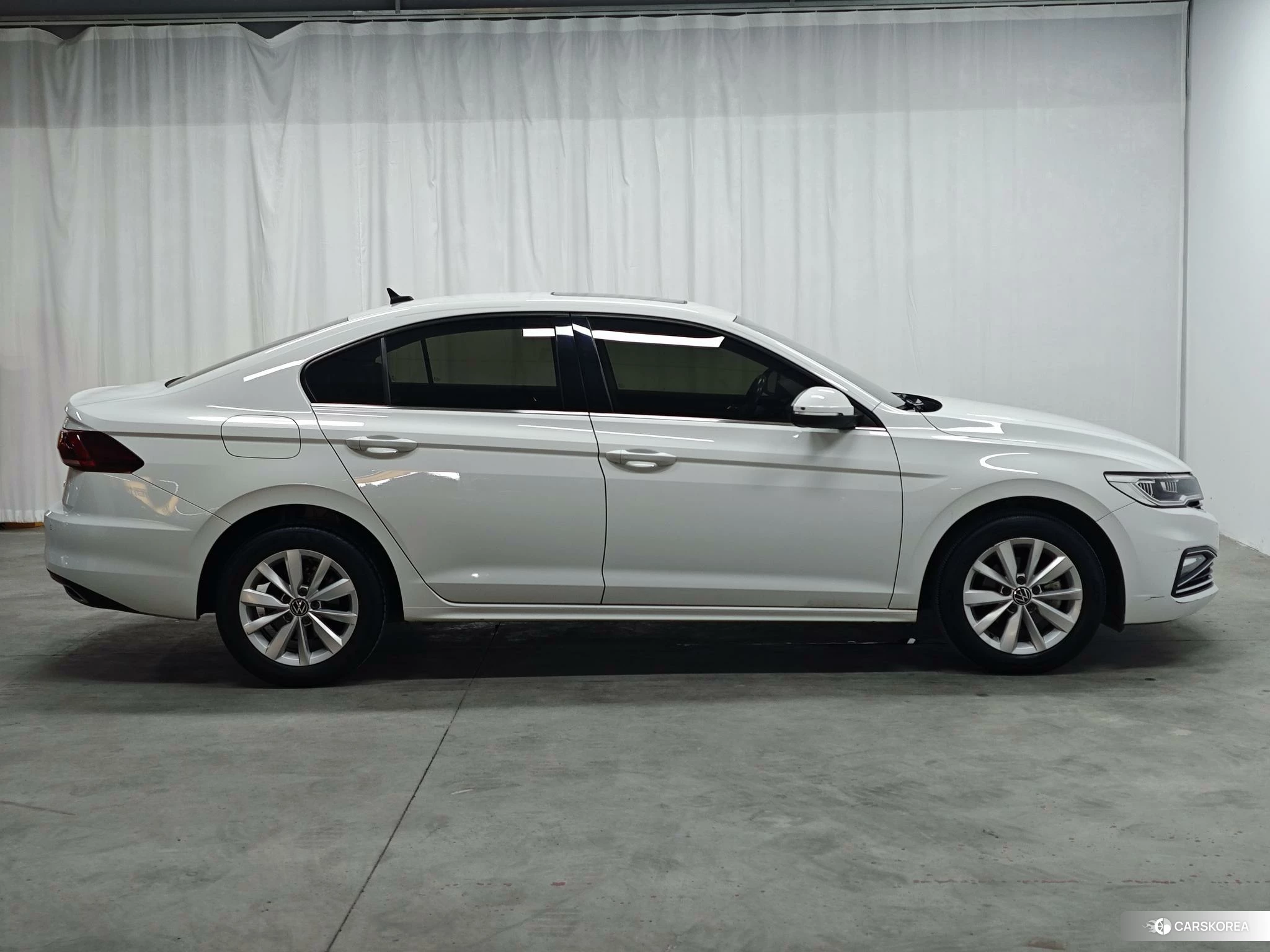 Volkswagen Bora id 4512728 из Китая 19