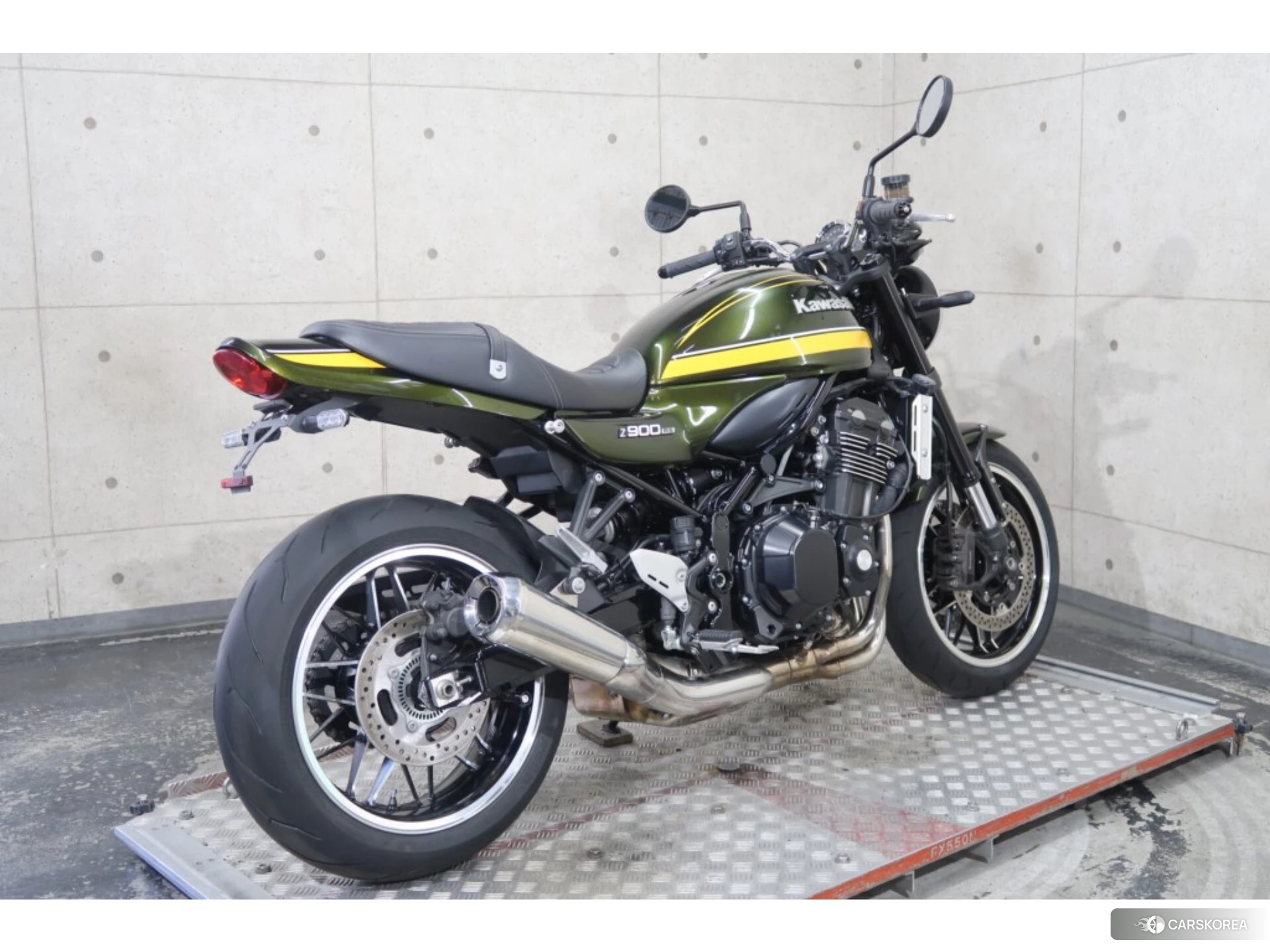 Kawasaki Z900RS id 4185149 из Японии 9