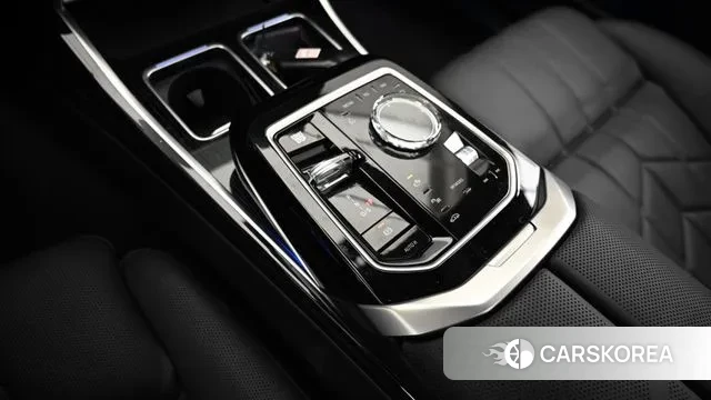 BMW 7 Series (G70) id 3431925 из Кореи 19