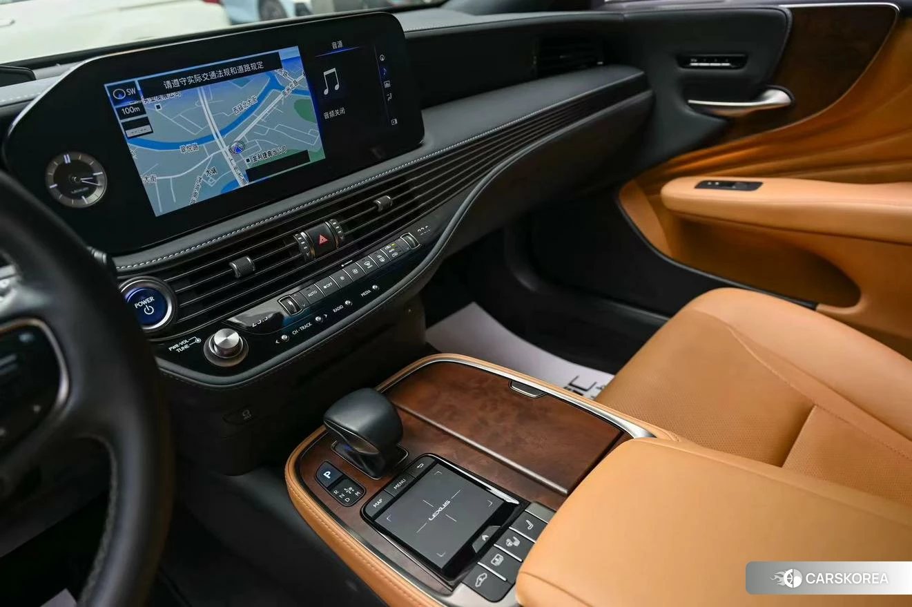 Lexus LS id 4452929 из Китая 16