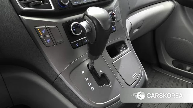 Hyundai The New Grand Starex id 4619899 из Кореи 30