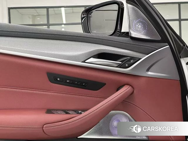 BMW 5 series id 4265644 из Китая 16