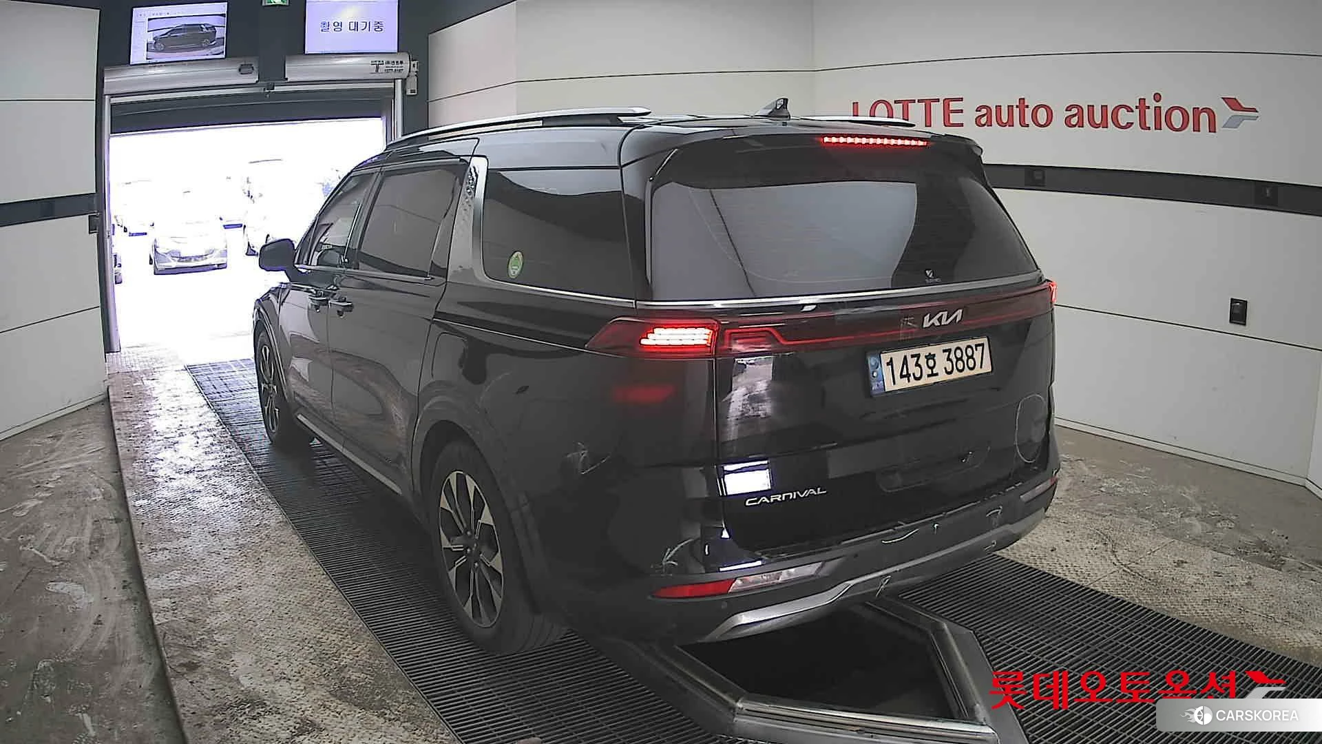 Kia Carnival id 3888430 из Кореи 38