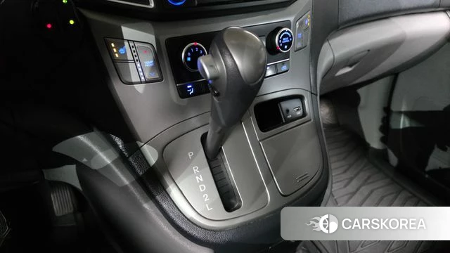 Hyundai The New Grand Starex id 4403556 из Кореи 19