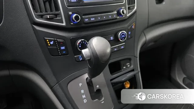 Hyundai The New Grand Starex id 3536031 из Кореи 19