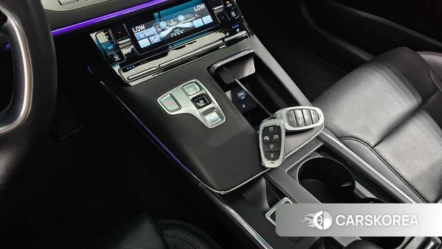 Hyundai The New Grandeur IG Hybrid id 4764314 из Кореи 19
