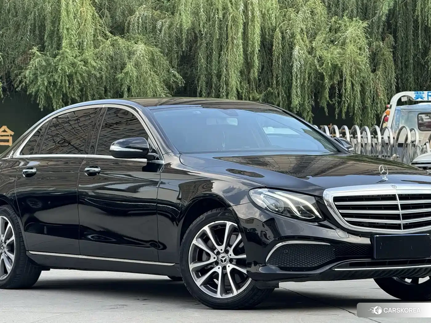 Mercedes-Benz E-Class id 4629453 из Китая 19