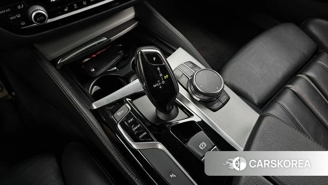 BMW 5 Series (G30) id 4430383 из Кореи 31