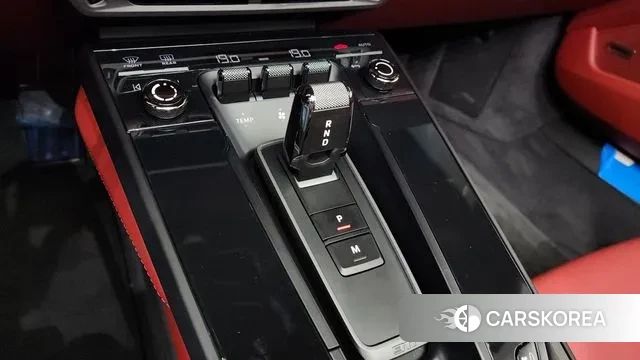 Porsche 911(992) id 3015862 из Кореи 19