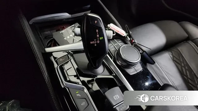 BMW 5 Series (G30) id 3449188 из Кореи 19