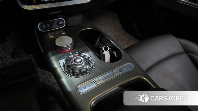 Genesis GV60 id 3806702 из Кореи 19