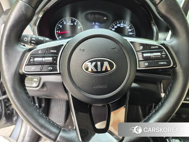 Kia Seltos id 4195985 из Кореи 19