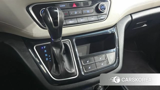 Hyundai The New Grand Starex id 3911200 из Кореи 19