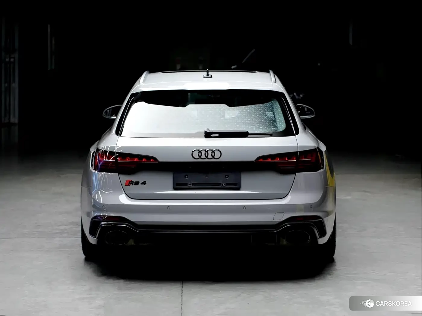 Audi RS 4 id 4578363 из Китая 15