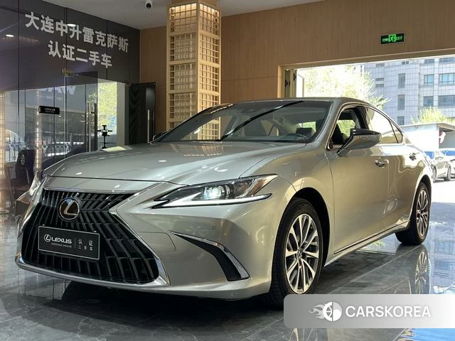 Lexus ES id 4254622 из Китая 18