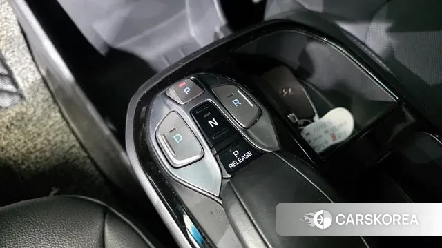 Hyundai The New Ionic Electric id 3390572 из Кореи 19