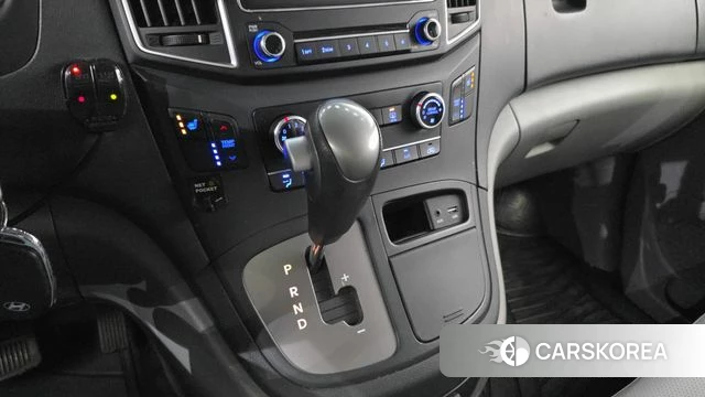 Hyundai The New Grand Starex id 4188501 из Кореи 29