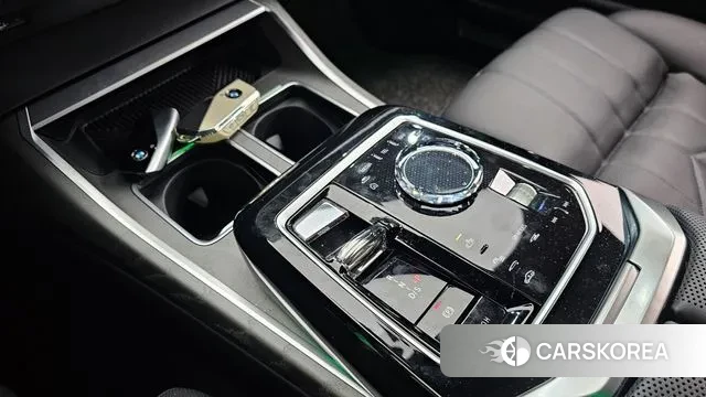 BMW 7 Series (G70) id 3776307 из Кореи 19