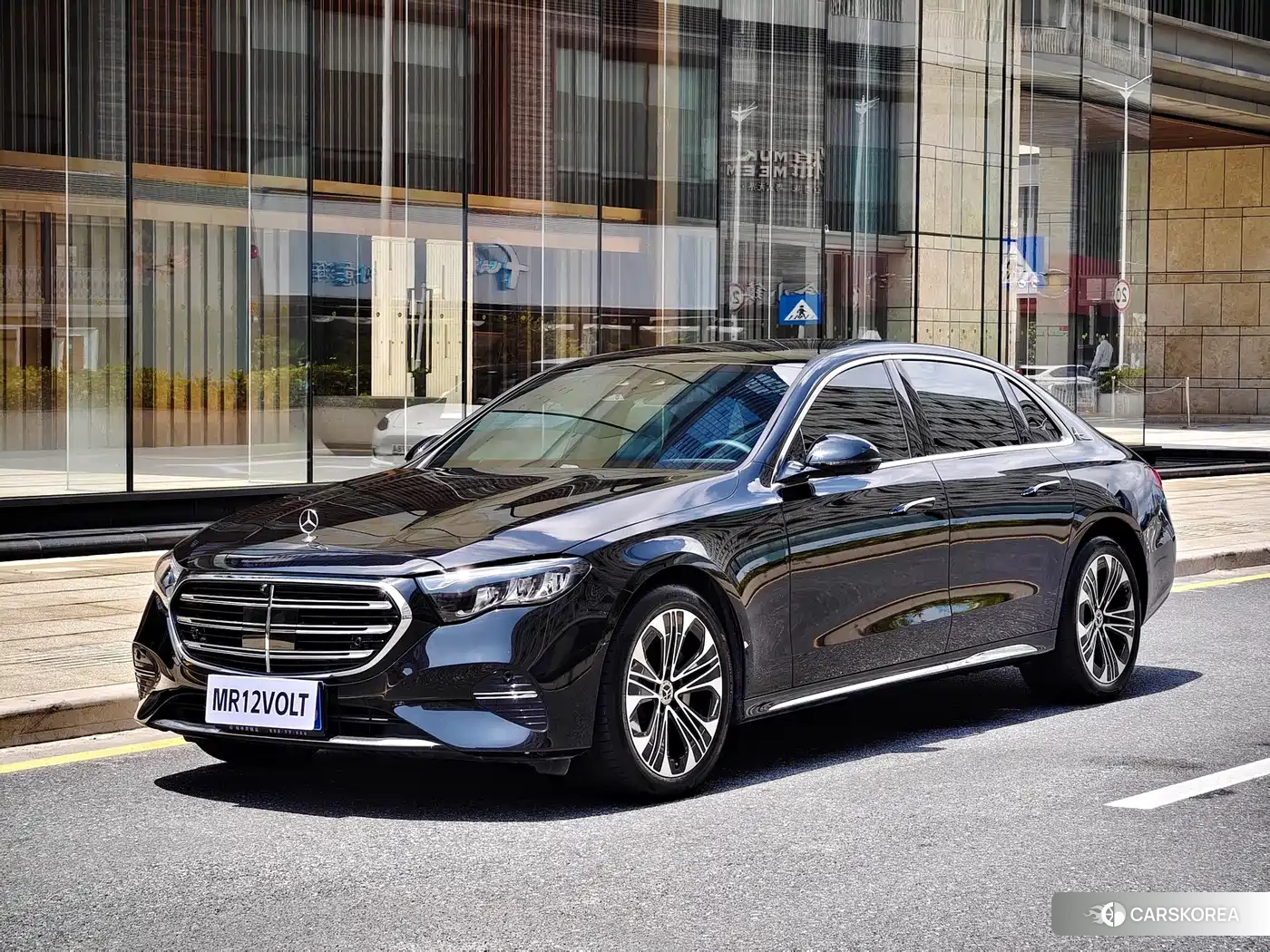 Mercedes-Benz E-Class id 4565286 из Китая 18