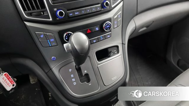 Hyundai The New Grand Starex id 4294600 из Кореи 19