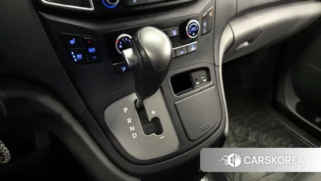 Hyundai The New Grand Starex id 3728763 из Кореи 19