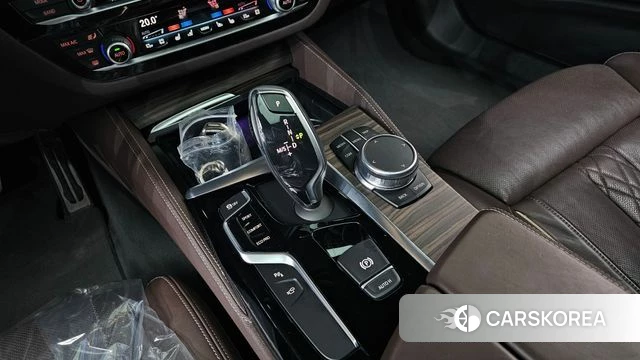 BMW 5 Series (G30) id 3886587 из Кореи 19