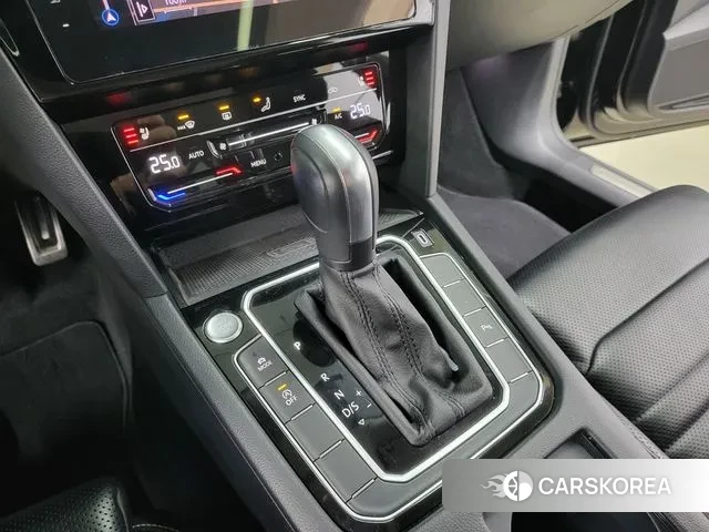 Volkswagen Passat GT (B8) id 3722409 из Кореи 19