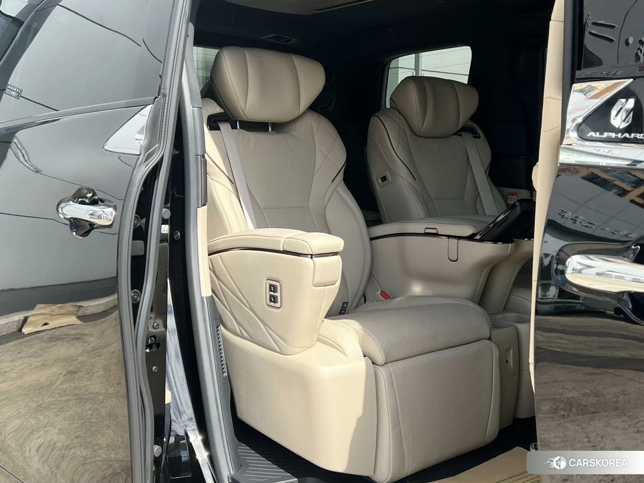 Toyota Elfa id 4473630 из Китая 25