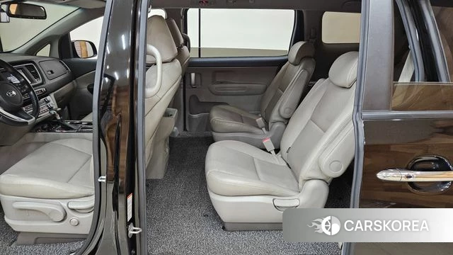 Kia The New Carnival id 4746765 из Кореи 19