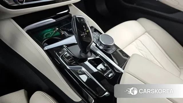 BMW 5 Series (G30) id 3405805 из Кореи 19