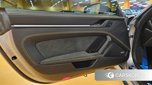 Porsche 911(992) id 4200640 из Кореи 19