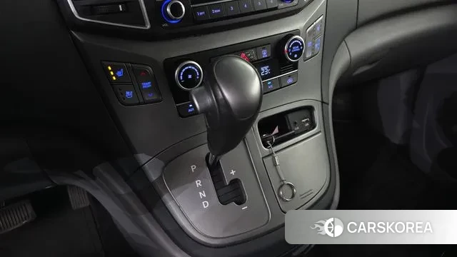 Hyundai The New Grand Starex id 3499994 из Кореи 19